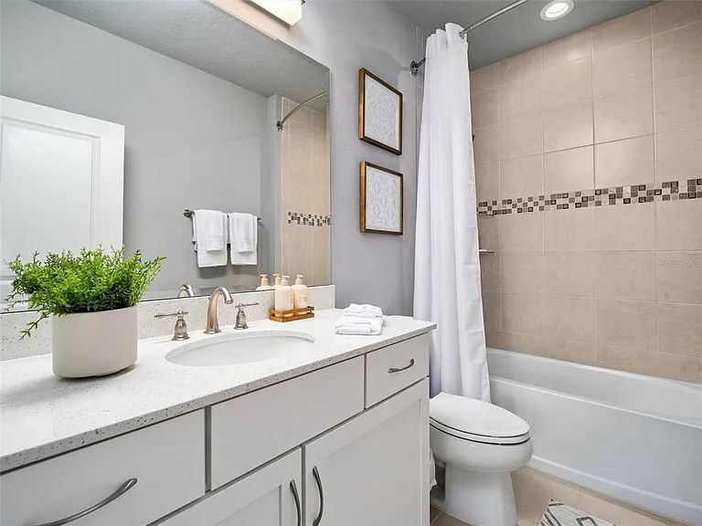 55 Atlantic Dr — Photo 42