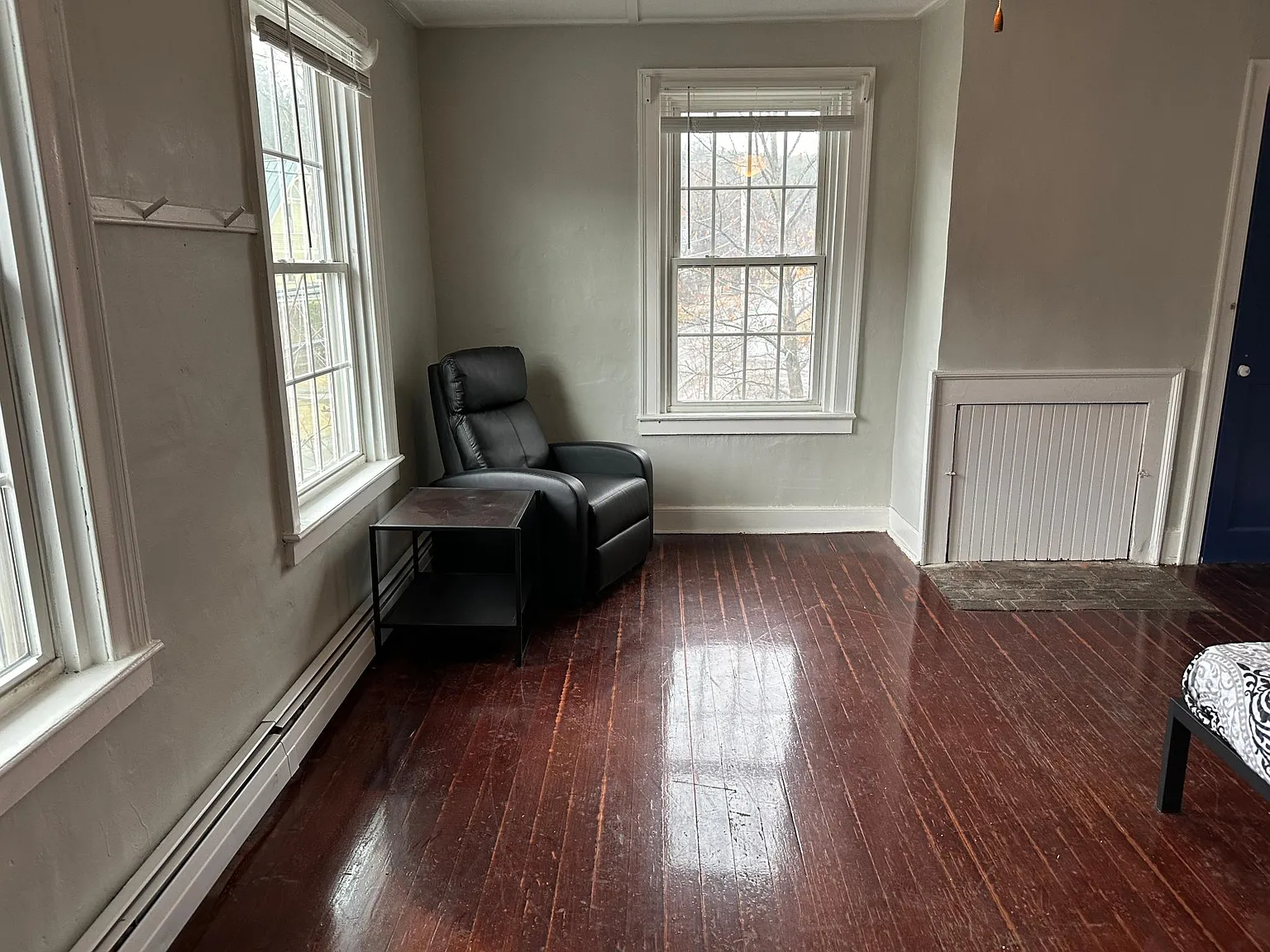 2 bed, 900 sqft, $1,975 — Photo 2