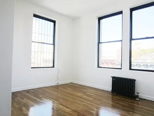 Rented by City Connections Realty | media 12