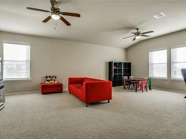 1601 Lionheart Dr — Photo 21