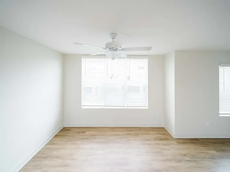 Chalet at Prairie Trail Townhomes — Photo 4