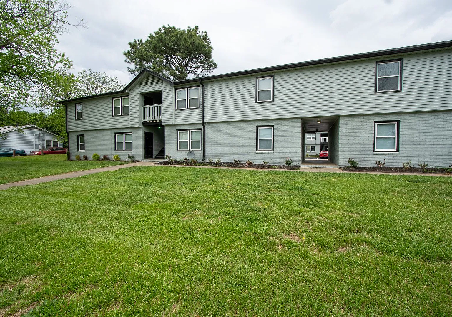 2600 Dalecrest Dr — Photo 1