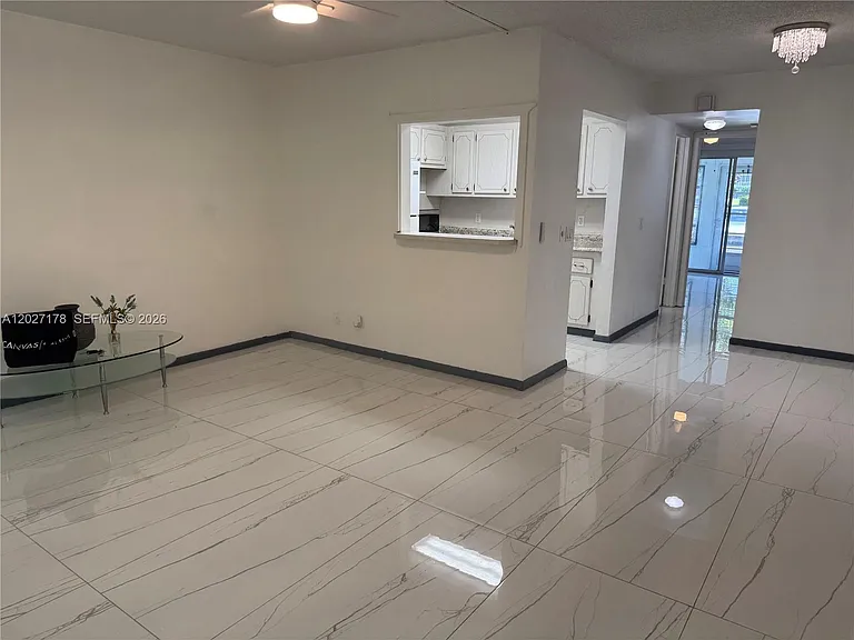 111 Tilford #111-F — Photo 4