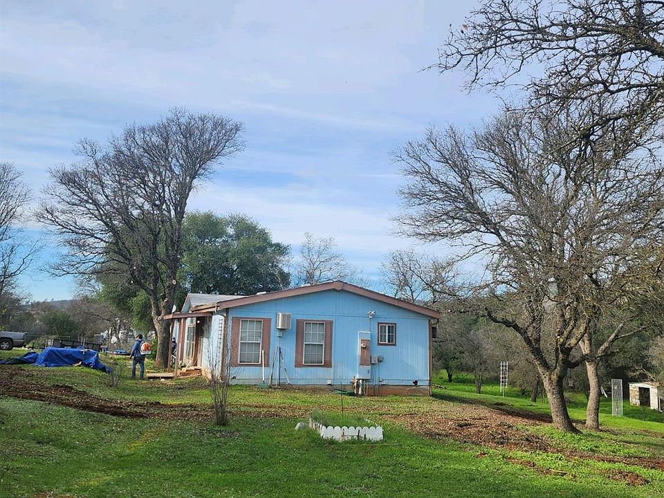 2nd image of 3092 Salmon Rd
