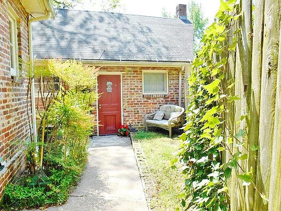 3rd image of 512 Hopewell St