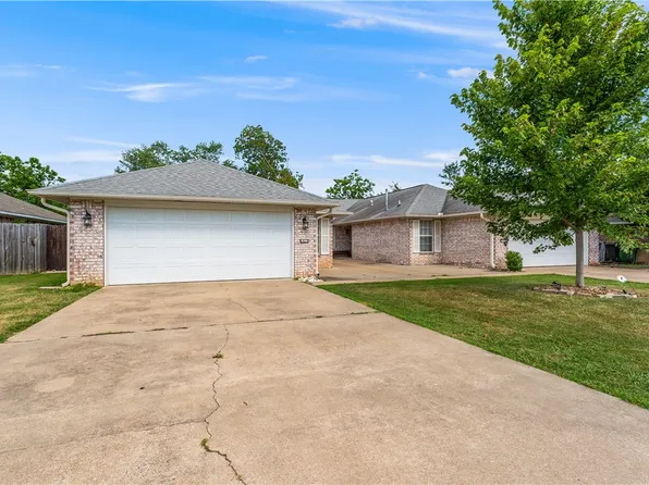 1927-1929 S 11th Pl, Rogers, AR 72758