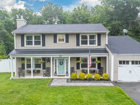 47 Biscay Dr, Mount Olive Twp., NJ 07836