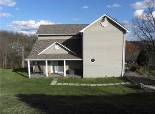 19 Harvest Ln, Finleyville, PA 15332