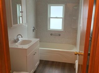 48 Burrstone Rd, New York Mills, NY 13417