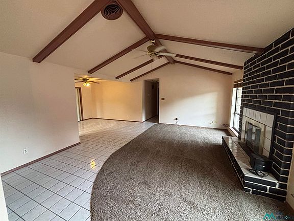 2nd image of 713 La Fonda Dr