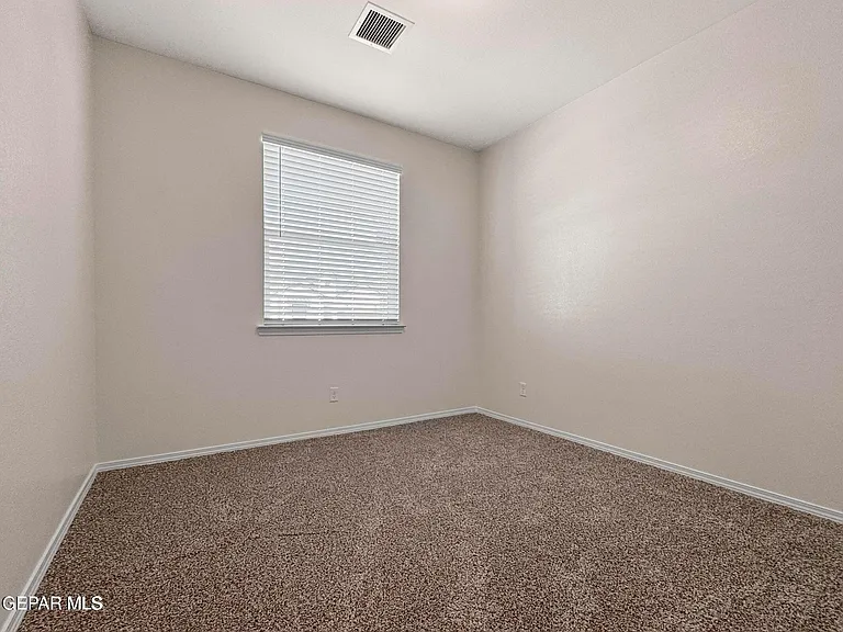 15216 Hunch Ct — Photo 7