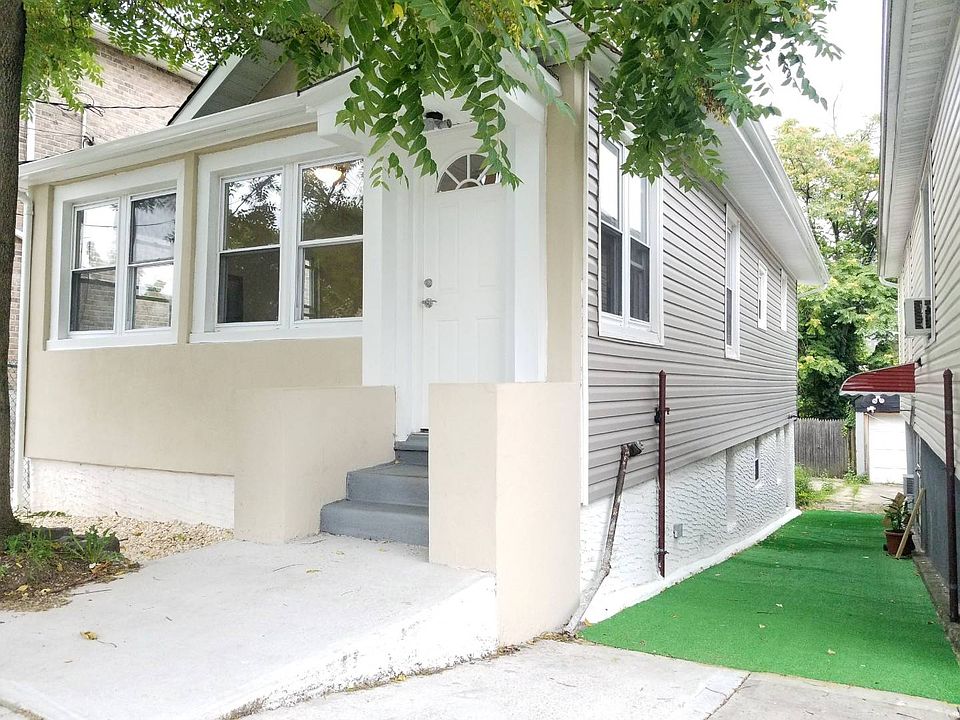 1st image of 2926 Wickham Ave #2