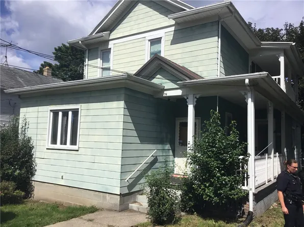 74 W Main St #2, Le Roy, NY 14482