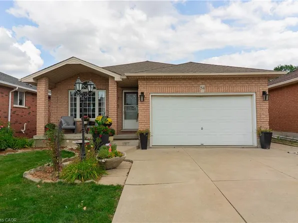 54 Republic Ave, Hamilton, ON L9B 2G7