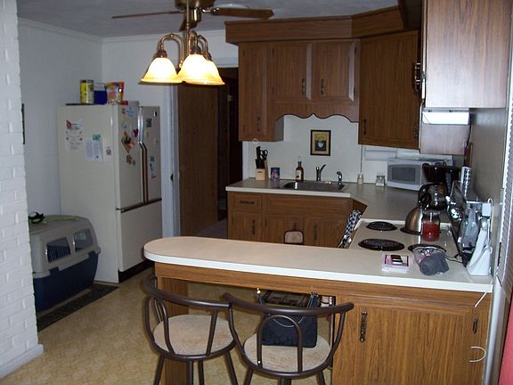 Breakfast Bar in Kitchen