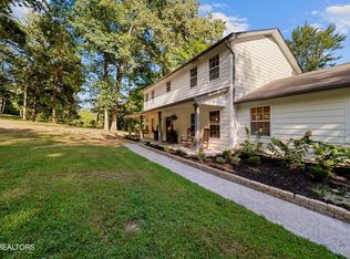 6624 Ridgerock Ln, Knoxville, TN 37909
