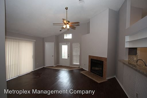 3rd image of 4720 Poppy Dr E