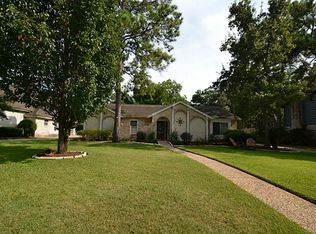 14618 Ravenhurst Ln, Houston, TX 77070