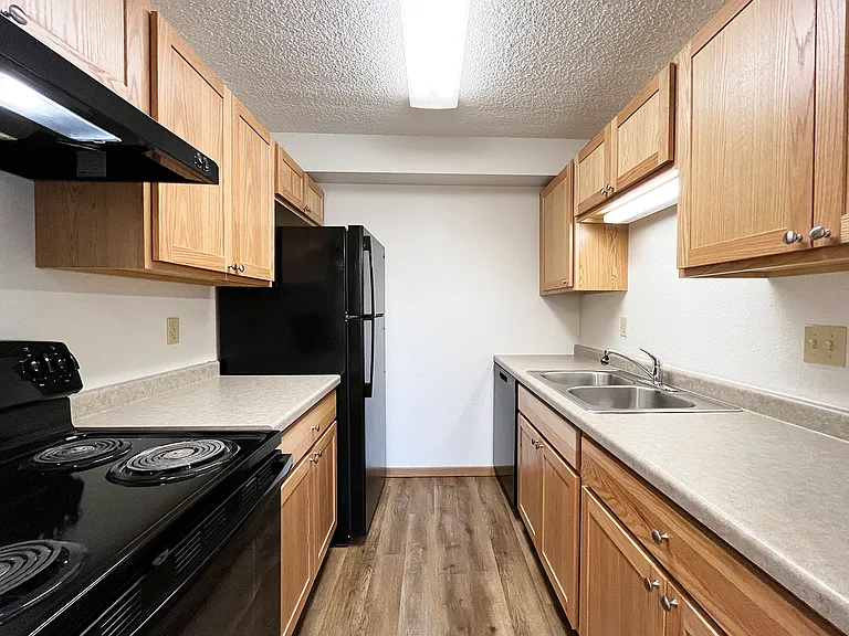 Cherry Ridge Apartments — Photo 15