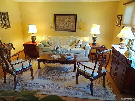 4th image of 305 Forest Dr