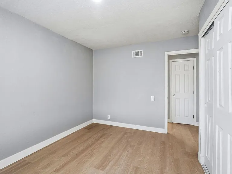 1857 Macduee Way — Photo 19