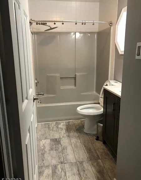 129 Linden Ave — Photo 8