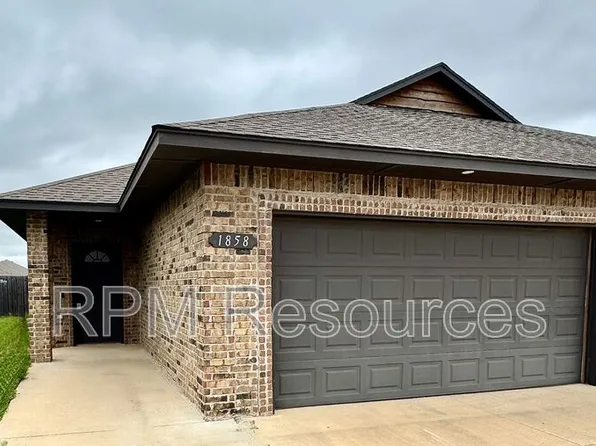 1858 Cypress Ln, El Reno, OK 73036