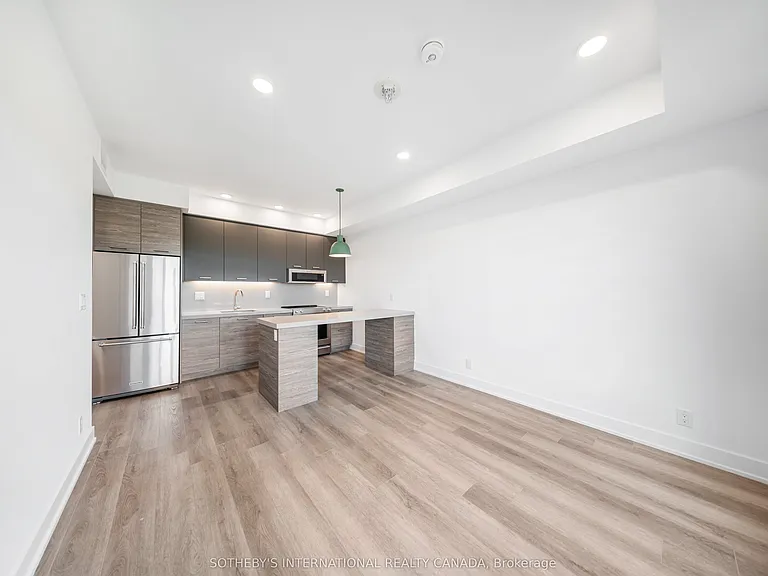 484 Spadina Ave #310 — Photo 4