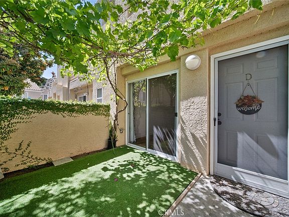 3rd image of 25725 Perlman Pl #127