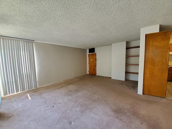 3rd image of 121 S Chester Ave APT 1