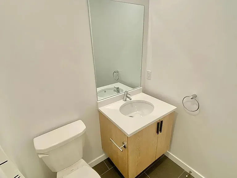 102 Howe St #603 — Photo 5