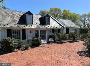 11 Chatham Heights Rd, Fredericksburg, VA 22405