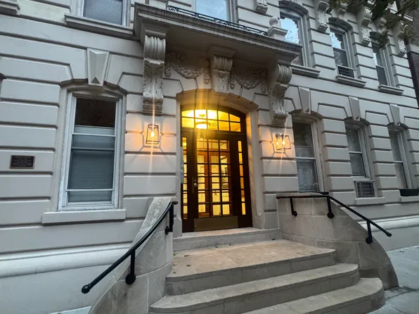 320 West 84th Street image 19 of 21