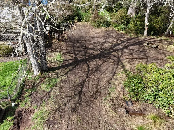 32317 Q Place, Ocean Park, WA 98640