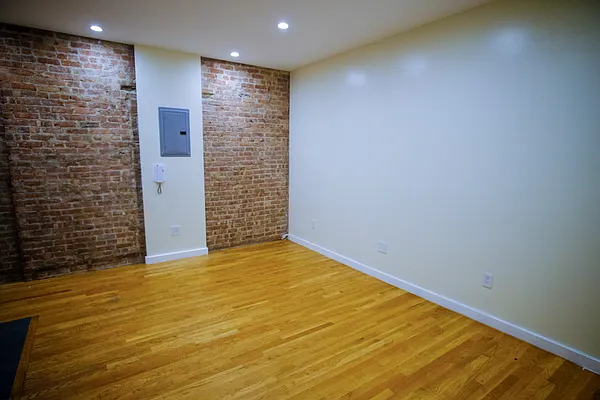 Rented by Bohemia Realty Group | media 9