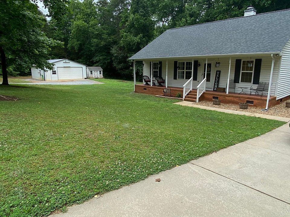 1st image of 119 Maxamy Ln