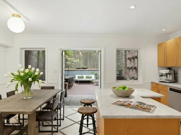 230a 7th Street image 2 of 19