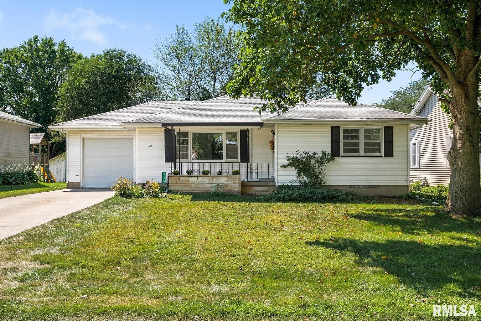 415 N Walnut St, Princeville, IL 61559 Zillow