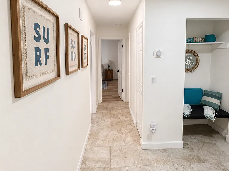 2502 NE 15th Ln — Photo 9