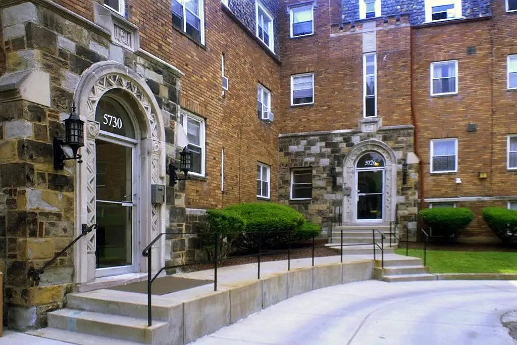Ruth Gardens — Photo 1