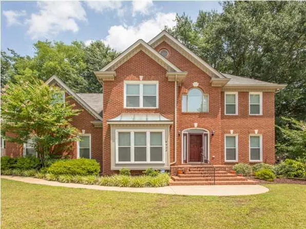 4922 Meadow Trace Ln, Hixson, TN 37343