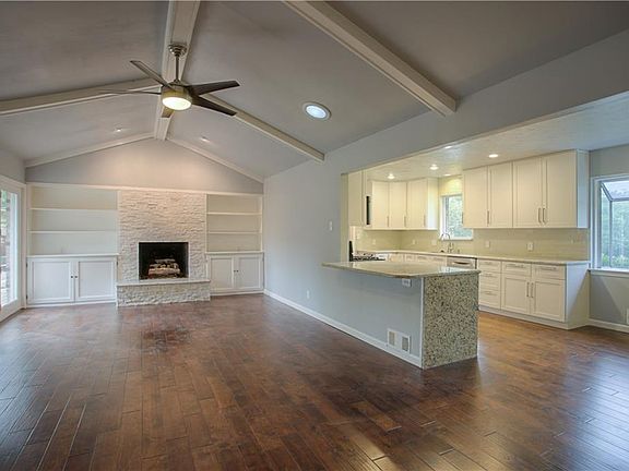 4th image of 10104 Coveridge Dr