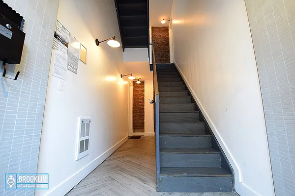 Rented by null | media 34