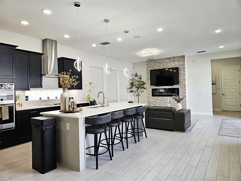 260 Hampton Loop — Photo 13