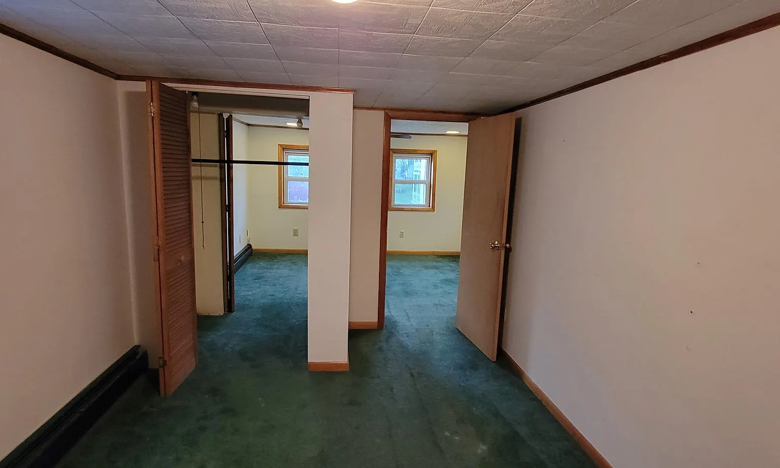 220 Main St — Photo 1