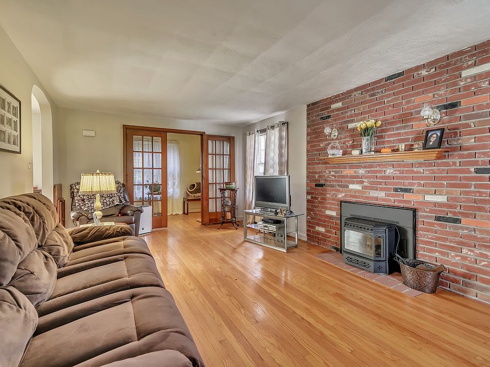 21 Ferris Ln, Poughkeepsie, NY 12601 Zillow