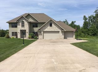 5372 McKinley Dr, Hermantown, MN 55811
