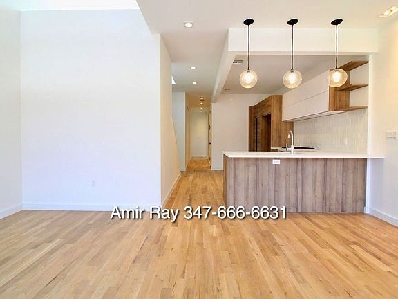 5th image of 108 Jefferson Ave APT 3