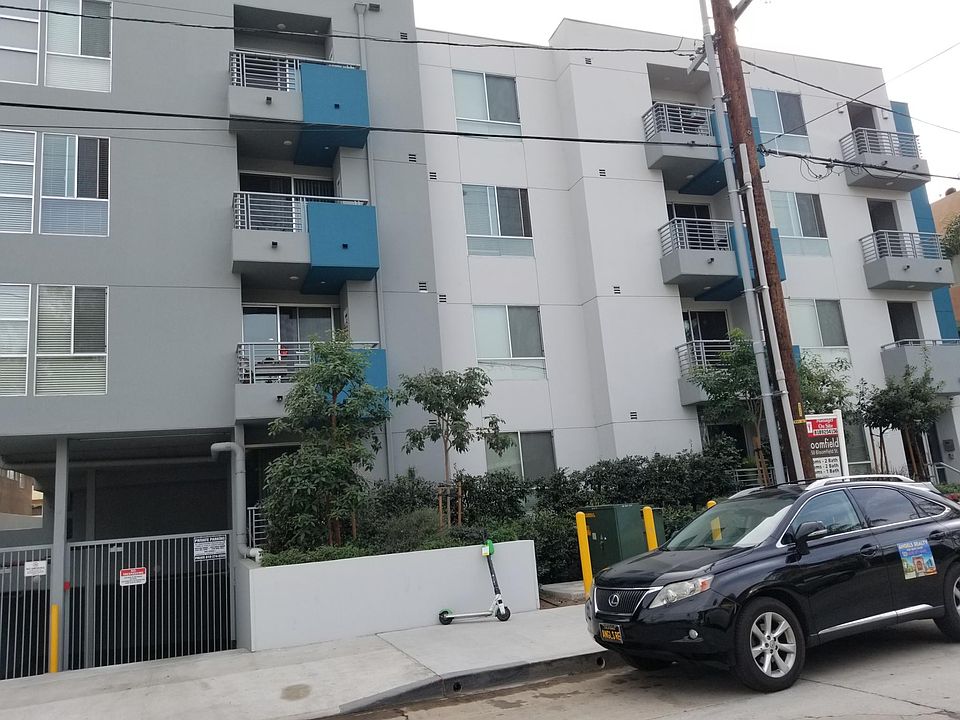 1st image of 10844 Bloomfield St #307