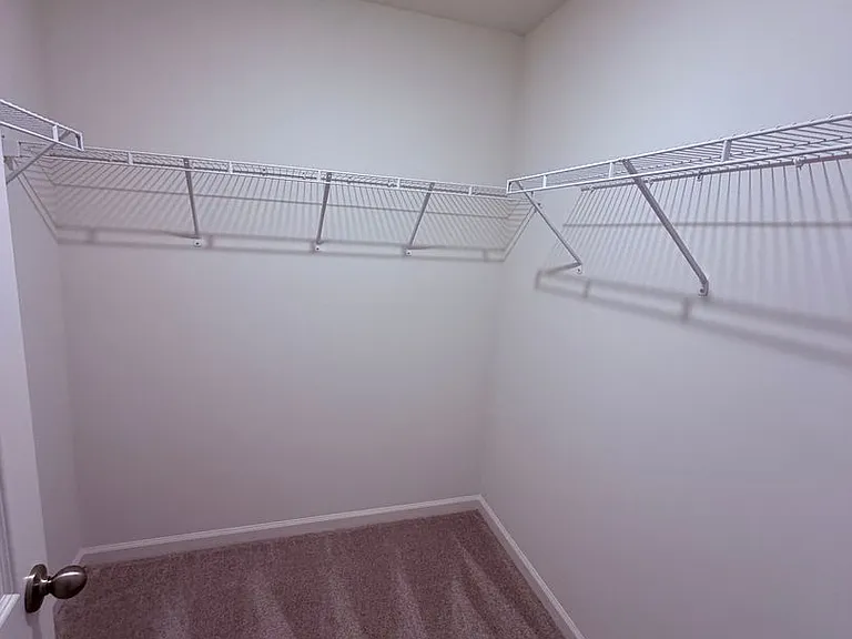 128 Parker Ln — Photo 14